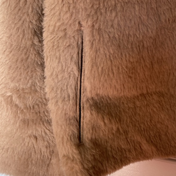 Abercrombie & Fitch Tan Teddy Jacket Size M - Picture 3 of 9